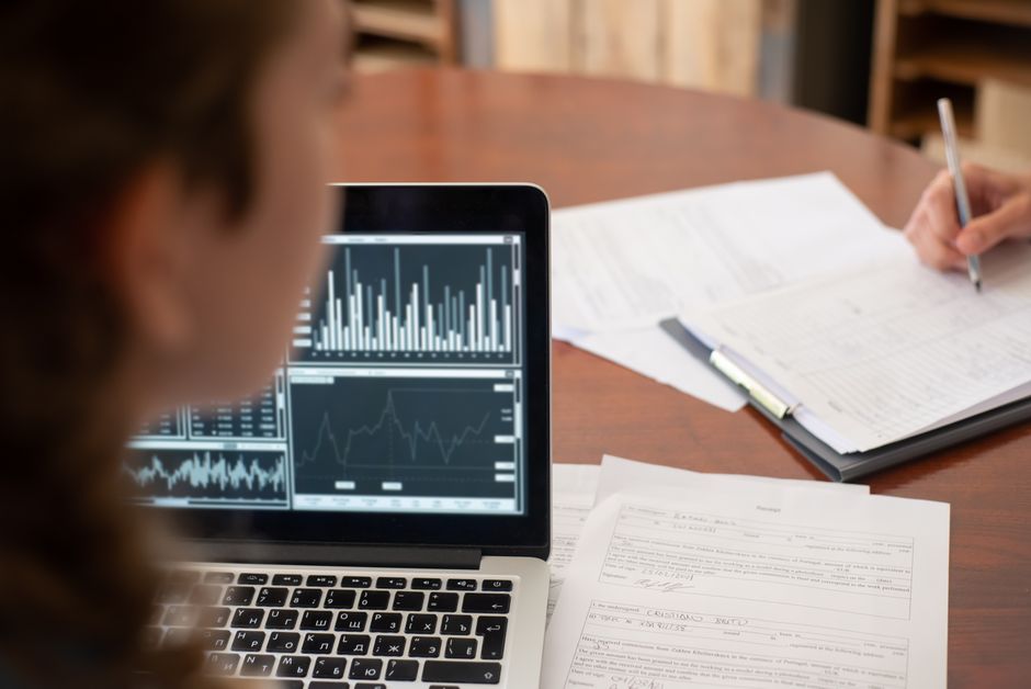 Beispiel für Datenanalyse: Diagramme und Tabellen in einem Kurs